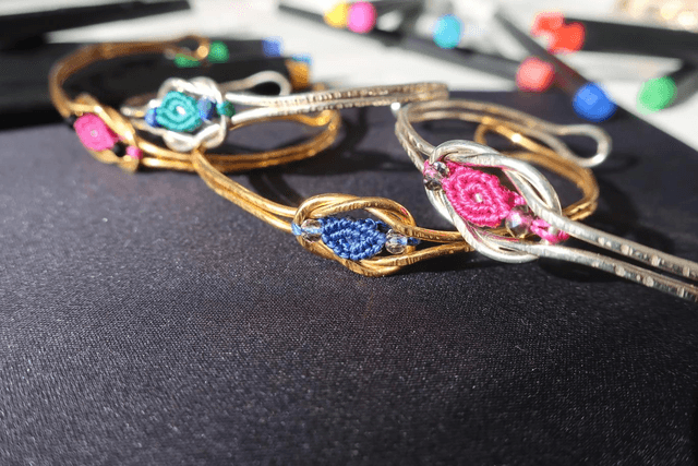 Bracelet Nœud en fil 