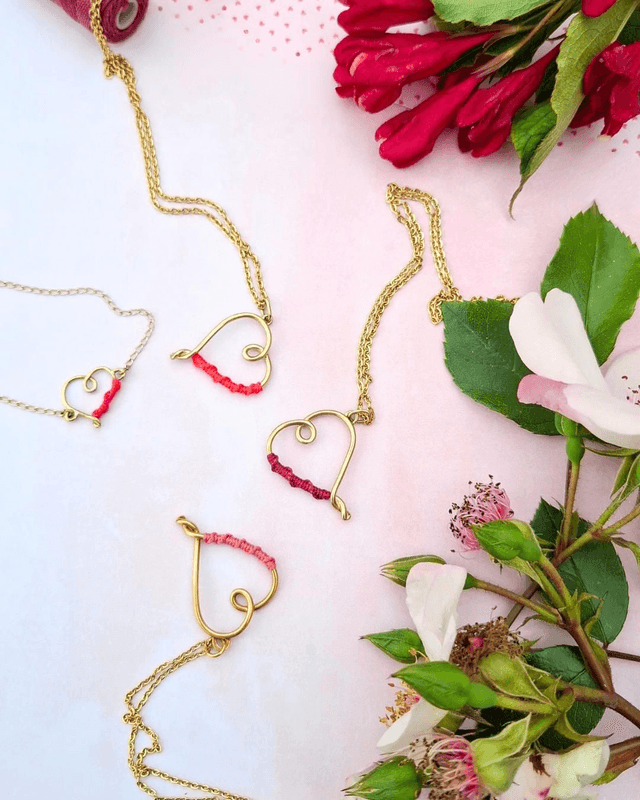 Collier Cœur tissé coloré 